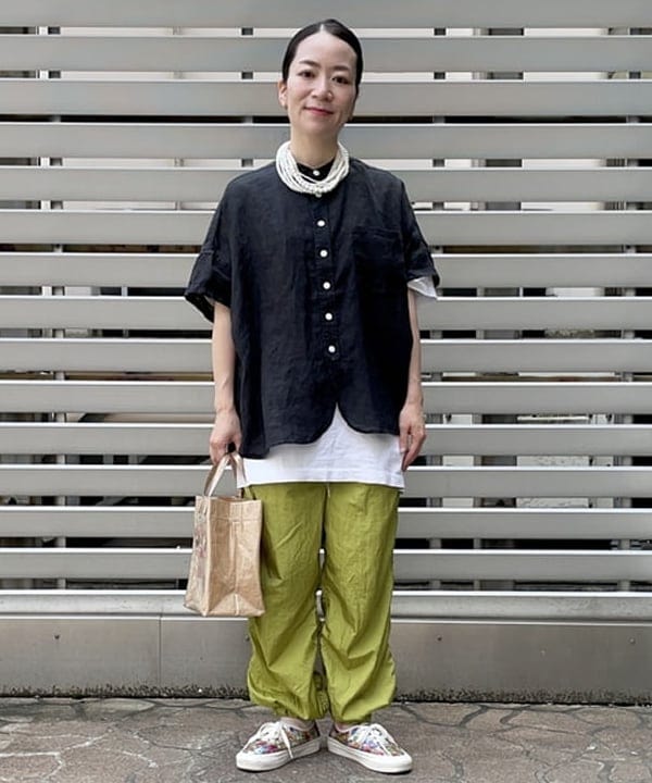 コウリキ　マミさんの「BEAMS WOMEN｜BEAMS BOY / BBロゴ ショップバック」を使ったコーディネート