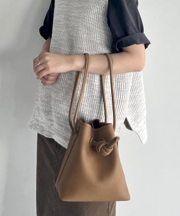 中丸　栞さんの「BEAMS WOMEN｜」を使ったコーディネート