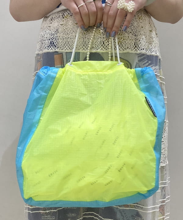 木村 海侑さんの「BEAMS WOMEN｜BEAMS BOY / 樹脂 パール ロング ネックレス」を使ったコーディネート