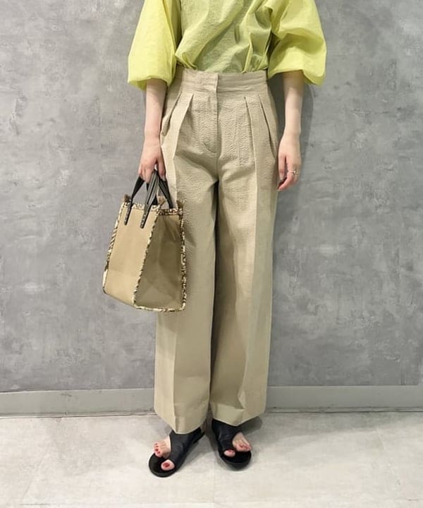 山田 千遥さんの「BEAMS WOMEN｜LAOCOONTE / LORENA サンダル」を使ったコーディネート