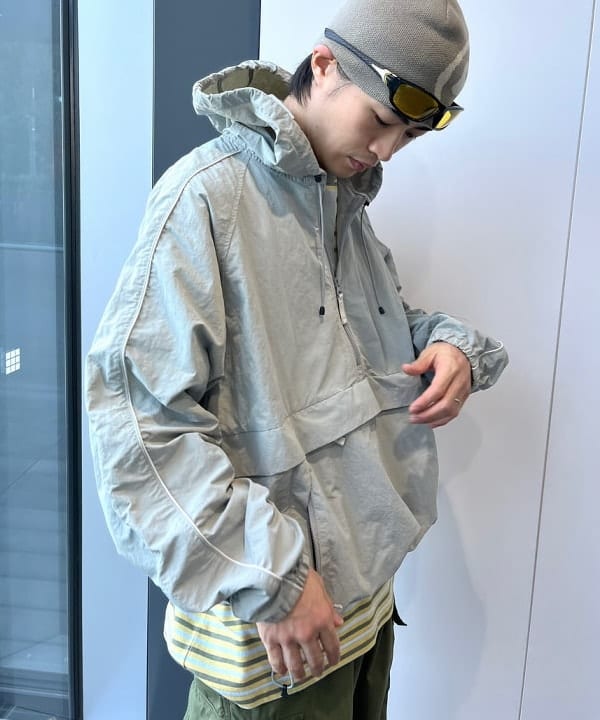 平柳 楓馬さんの「BEAMS WOMEN｜BEAMS / ビッグ 6ポケット カーゴパンツ」を使ったコーディネート