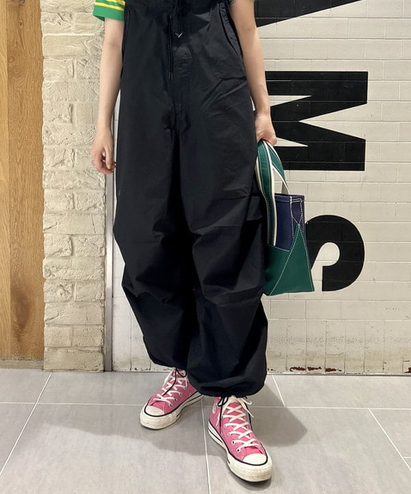 小原 もこさんの「BEAMS WOMEN｜BEAMS BOY / US ARMY オーバー パンツ」を使ったコーディネート