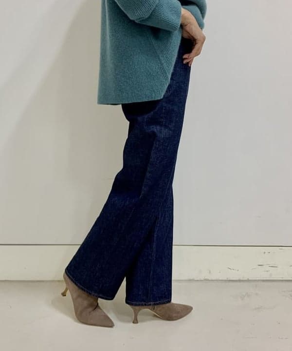 桑原 ふみさんの「BEAMS WOMEN｜【WEB限定】TATRAS / IPAMA ボア フードジャケット」を使ったコーディネート