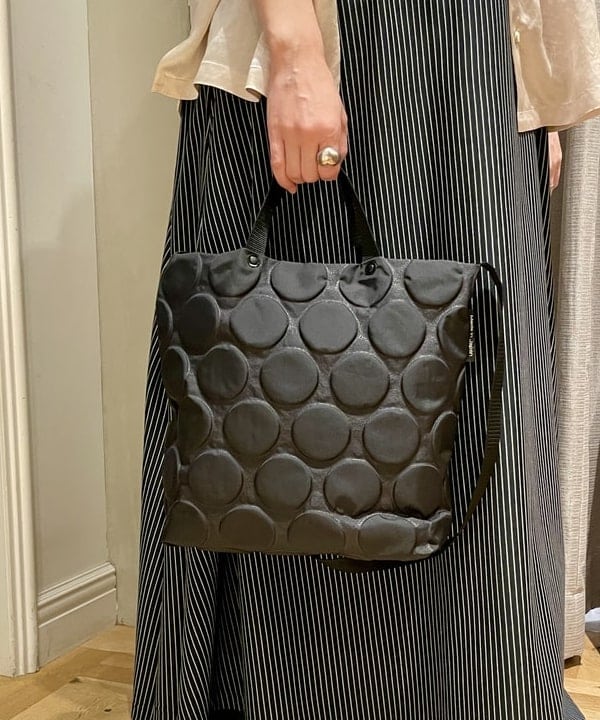 コウリキ　マミさんの「BEAMS WOMEN｜【別注】BAG'n'NOUN / ドット バッグ」を使ったコーディネート