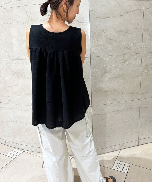 川口 恵さんの「BEAMS WOMEN｜GIANNI CHIARINI / CAMILLA レザートートバッグ」を使ったコーディネート