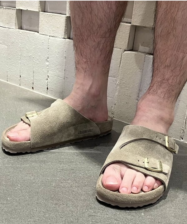 猪越 悠さんの「BEAMS WOMEN｜REMI RELIEF / 別注 Corduroy Shorts」を使ったコーディネート