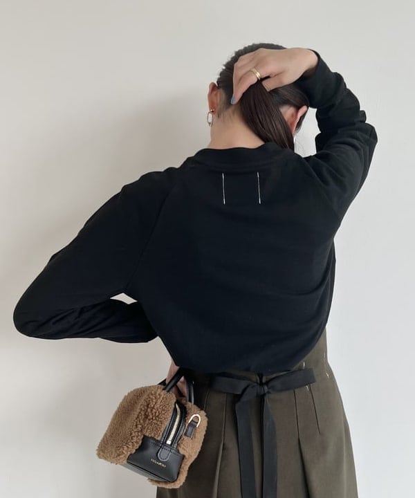 隈元 楓さんの「BEAMS WOMEN｜VIOLAd’ORO × Demi-Luxe BEAMS / 別注 エコムートン ミニショルダーバッグ」を使ったコーディネート