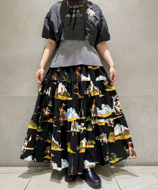 吉野 多恵さんの「BEAMS WOMEN｜【別注】Healthknit / ワッフル ボーダー Tシャツ」を使ったコーディネート