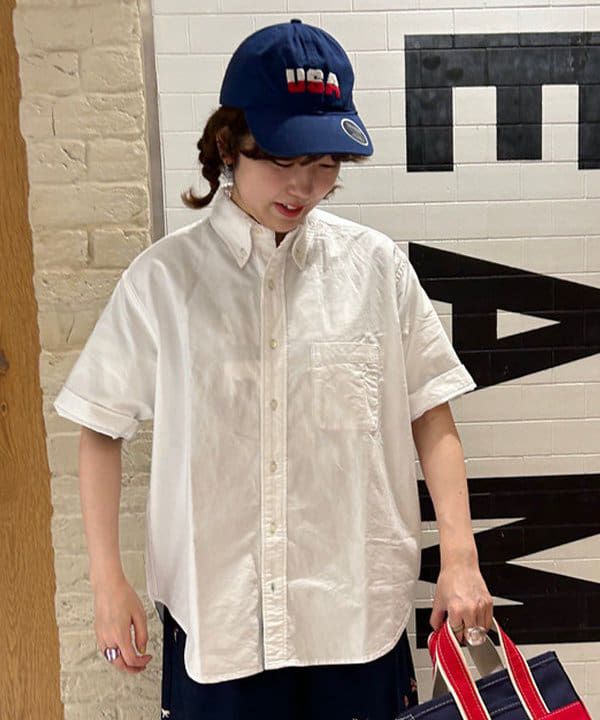 小原 もこさんの「BEAMS WOMEN｜L.L.Bean × BEAMS PLUS ＆ BEAMS BOY / Deep Bottom Deluxe Boat and Tote Mini」を使ったコーディネート