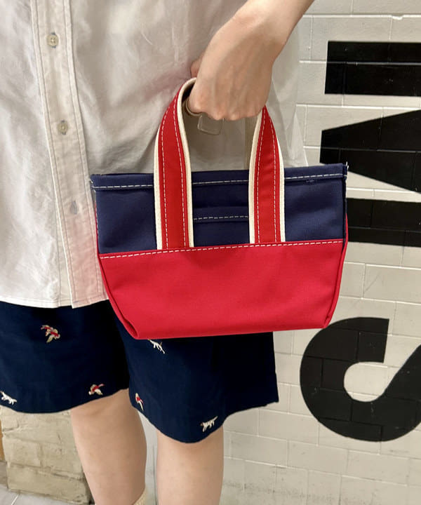 小原 もこさんの「BEAMS WOMEN｜L.L.Bean × BEAMS PLUS ＆ BEAMS BOY / Deep Bottom Deluxe Boat and Tote Mini」を使ったコーディネート