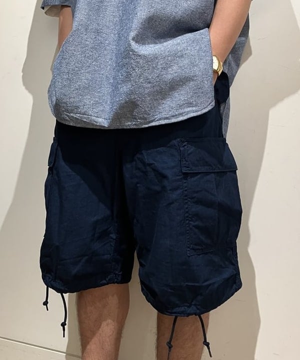 滝沢 一喜さんの「BEAMS WOMEN｜BEAMS PLUS / インディゴ ミリタリー 6ポケット  ショーツ」を使ったコーディネート