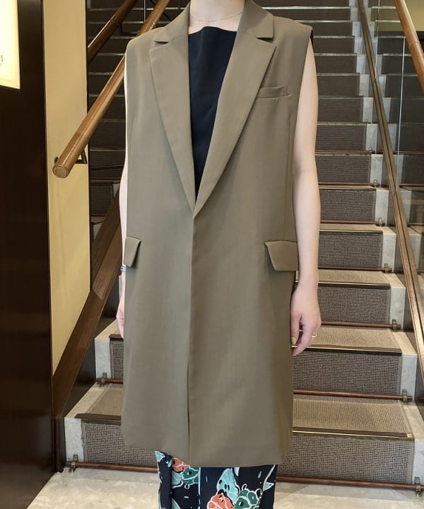 蒲原 捺美さんの「BEAMS WOMEN｜Demi-Luxe BEAMS / テーラード ロングジレ」を使ったコーディネート