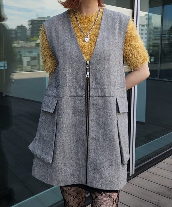 saori KATOさんの「BEAMS WOMEN｜I Hate Monday / flower lace ストッキング black」を使ったコーディネート