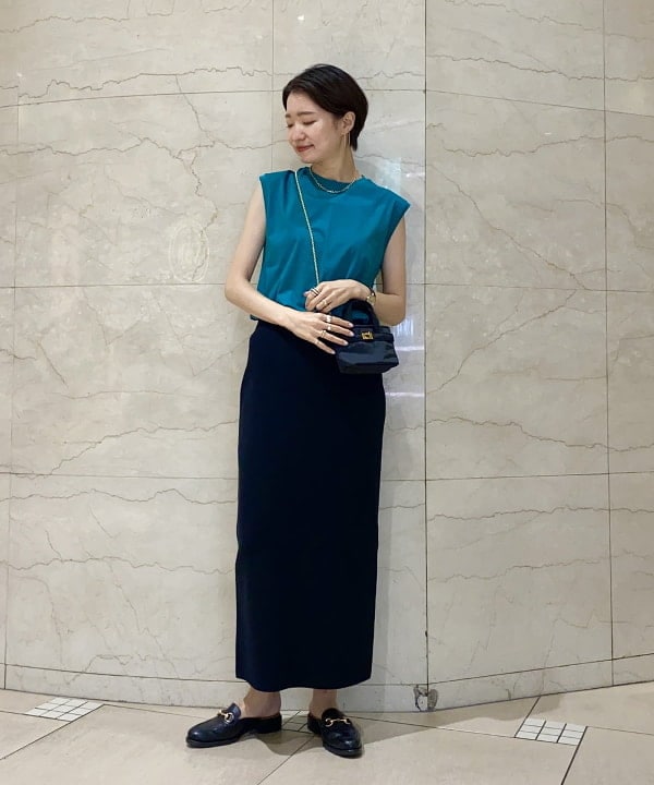 SANOさんの「BEAMS WOMEN｜シンプル タイト ニットスカート .M.」を使ったコーディネート