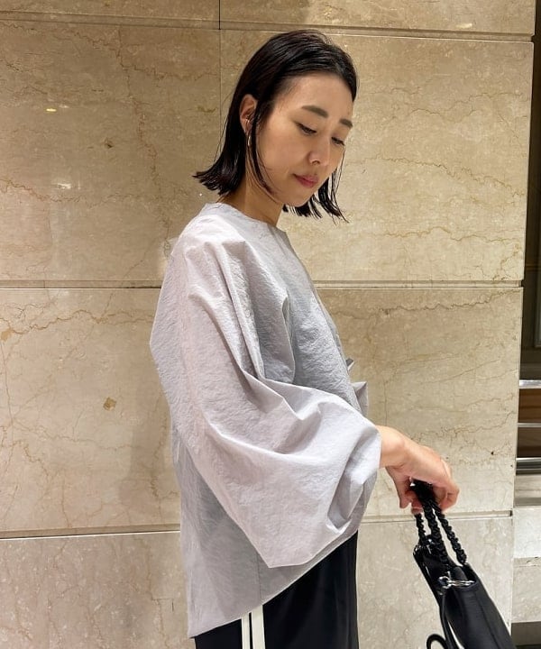 川口 恵さんの「BEAMS WOMEN｜Ray BEAMS / サイドライン ジャージ スカート」を使ったコーディネート