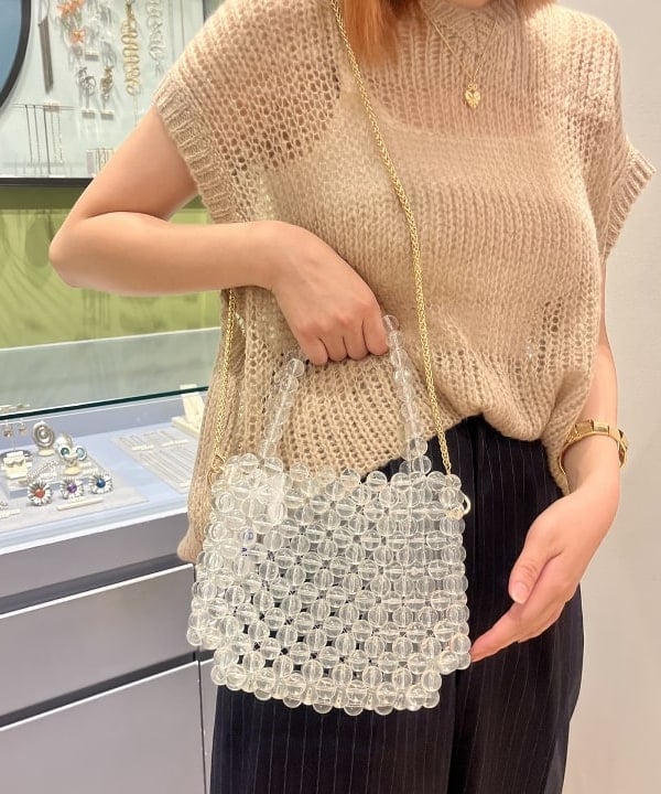 Yumenoさんの「BEAMS WOMEN｜bLicensceLL &times; Ray BEAMS / 別注 ビーズ バッグ」を使ったコーディネート