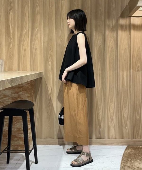 山田 千遥さんの「BEAMS WOMEN｜CAMINANDO / フィッシャーマン サンダル」を使ったコーディネート