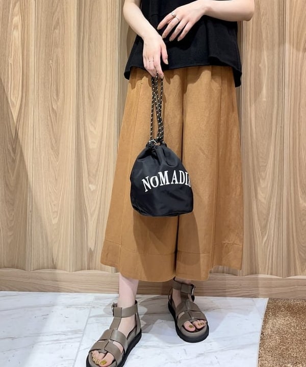 山田 千遥さんの「BEAMS WOMEN｜CAMINANDO / フィッシャーマン サンダル」を使ったコーディネート
