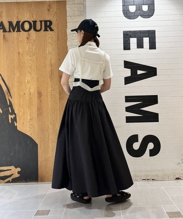 ちりこさんの「BEAMS WOMEN｜MBT / KISUMU CLASSIC」を使ったコーディネート