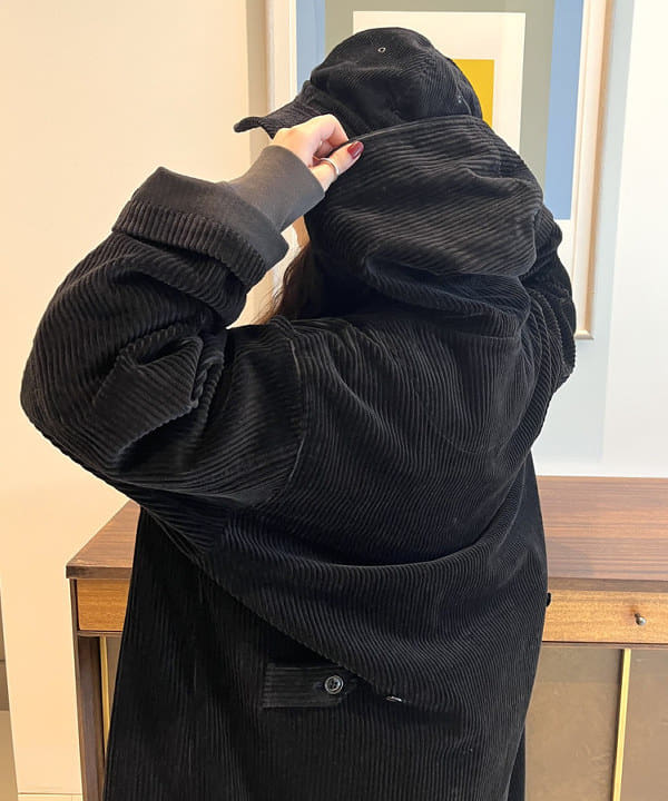 カスタニ モモノさんの「BEAMS WOMEN｜Blundstone / LOW CUT」を使ったコーディネート