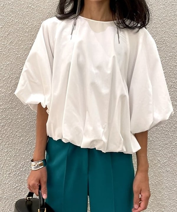 五十峯 さよさんの「BEAMS WOMEN｜Demi-Luxe BEAMS / バックル ポインテッドトゥ パンプス」を使ったコーディネート