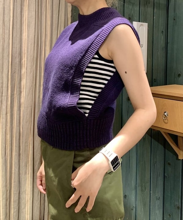 MATSUMOTO AMIさんの「BEAMS WOMEN｜【別注】BUZZ RICKSON'S / ポプリン アーミーパンツ」を使ったコーディネート