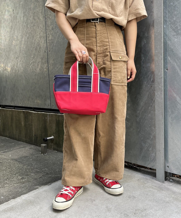 るーたまさんの「BEAMS WOMEN｜L.L.Bean × BEAMS PLUS ＆ BEAMS BOY / Deep Bottom Deluxe Boat and Tote Mini」を使ったコーディネート