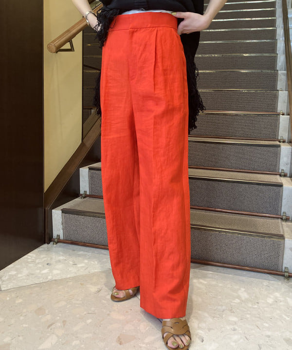 蒲原 捺美さんの「BEAMS WOMEN｜Demi-Luxe BEAMS / リネン リラクシー ワイドパンツ.M」を使ったコーディネート