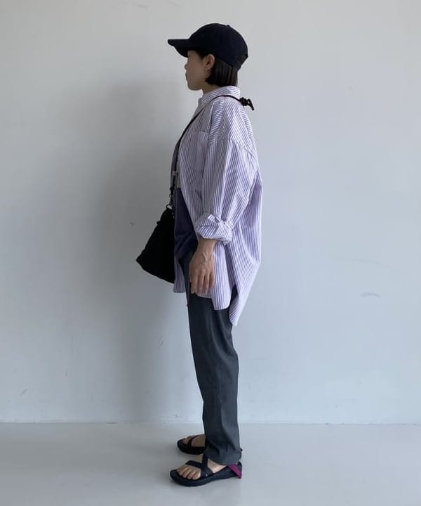 大田 麗未さんの「BEAMS WOMEN｜【別注】Gramicci / ギャバ テーパードパンツ NEW」を使ったコーディネート