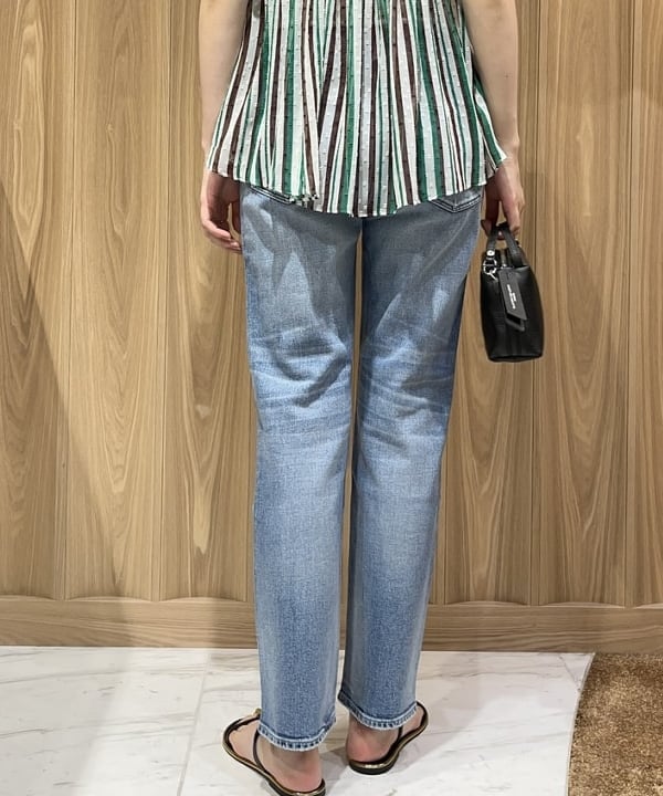 山田 千遥さんの「BEAMS WOMEN｜upper hights / THE LIPSTICKⅡ デニムパンツ」を使ったコーディネート