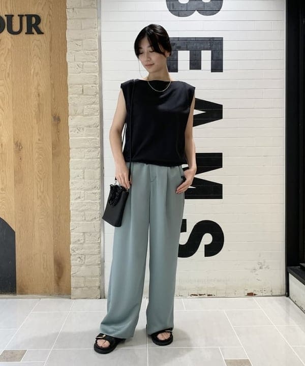坂本 涼花さんの「BEAMS WOMEN｜GIANNI CHIARINI / CAMILLA レザートートバッグ」を使ったコーディネート