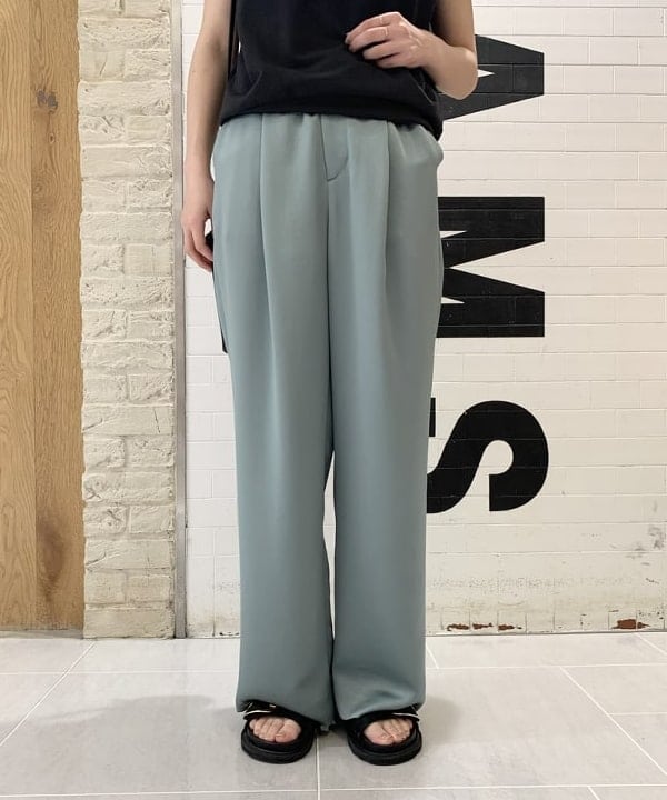 坂本 涼花さんの「BEAMS WOMEN｜GIANNI CHIARINI / CAMILLA レザートートバッグ」を使ったコーディネート