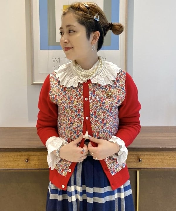 吉野 多恵さんの「BEAMS WOMEN｜BEAMS BOY / ラメ リブ クルー ソックス NEW」を使ったコーディネート