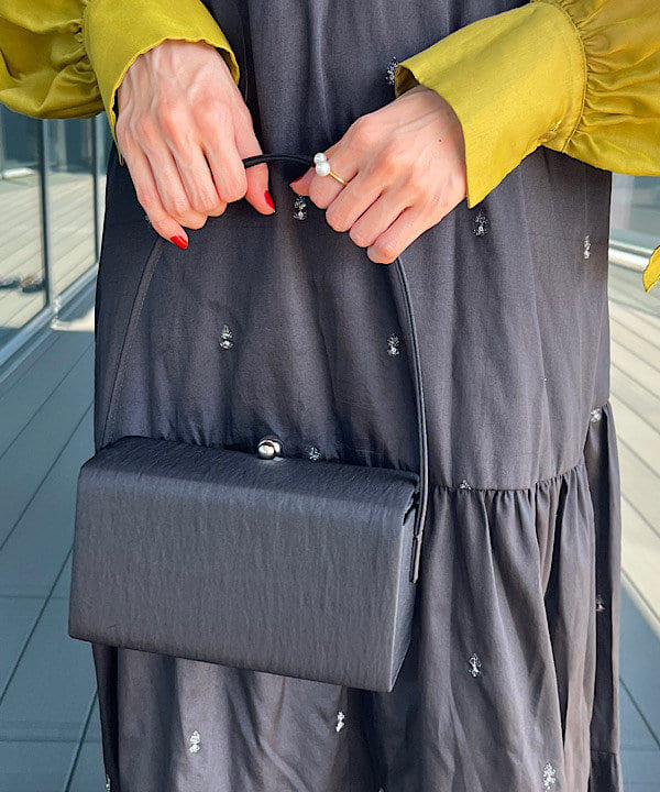 shibataさんの「BEAMS WOMEN｜Demi-Luxe BEAMS / パール フォークリング」を使ったコーディネート