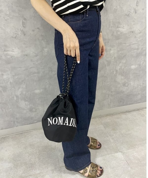 西村 章代さんの「BEAMS WOMEN｜upper hights × Demi-Luxe BEAMS / 別注 THE NIECE デニムパンツ」を使ったコーディネート