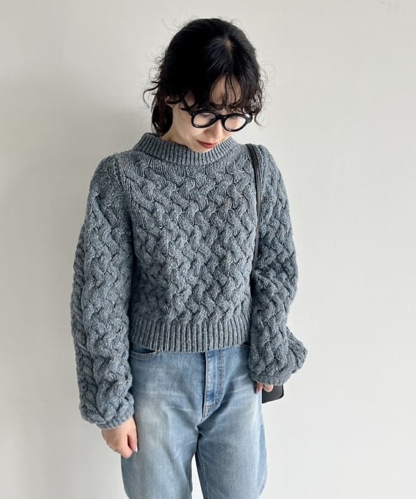 中丸　栞さんの「BEAMS WOMEN｜AK+1 / 11オンス デニムパンツ」を使ったコーディネート