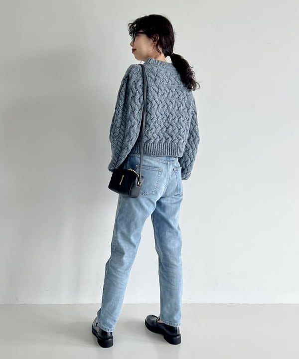 中丸　栞さんの「BEAMS WOMEN｜AK+1 / 11オンス デニムパンツ」を使ったコーディネート