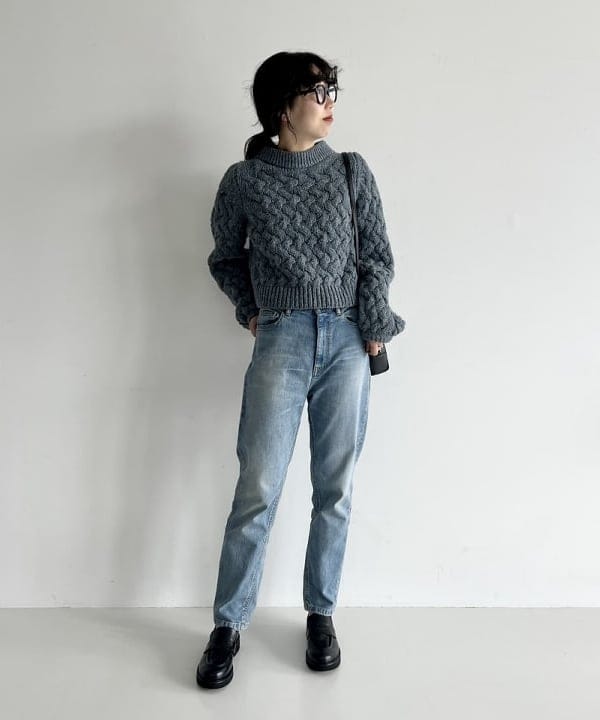 中丸　栞さんの「BEAMS WOMEN｜AK+1 / 11オンス デニムパンツ」を使ったコーディネート
