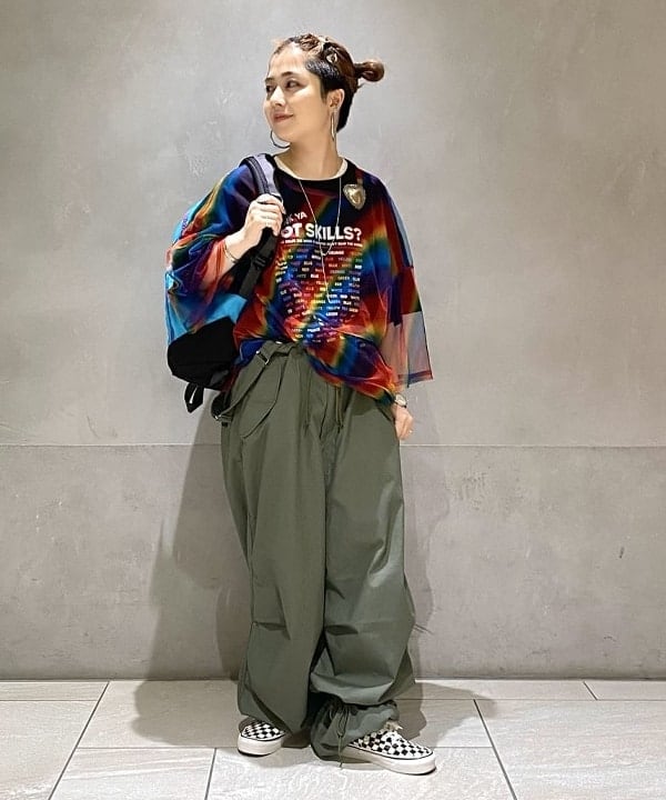 吉野 多恵さんの「BEAMS WOMEN｜BEAMS BOY / US ARMY オーバー パンツ」を使ったコーディネート