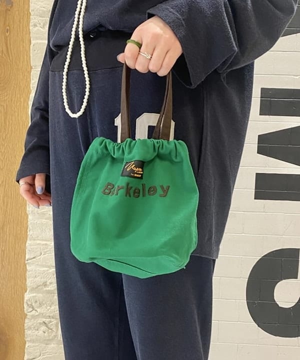 木村 海侑さんの「BEAMS WOMEN｜BEAMS BOY / 樹脂 パール ロング ネックレス」を使ったコーディネート