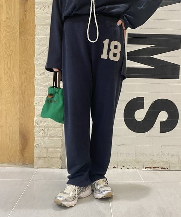 木村 海侑さんの「BEAMS WOMEN｜BEAMS BOY / 樹脂 パール ロング ネックレス」を使ったコーディネート