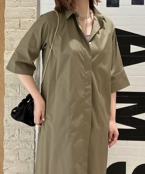 CHIHIROさんの「BEAMS WOMEN｜PAPYRUS / Candy Wrapper ハンドバッグ スモール」を使ったコーディネート