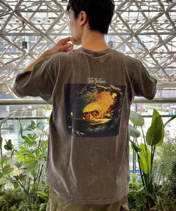 平柳 楓馬さんの「BEAMS WOMEN｜BEAMS / ビッグ 6ポケット カーゴパンツ」を使ったコーディネート