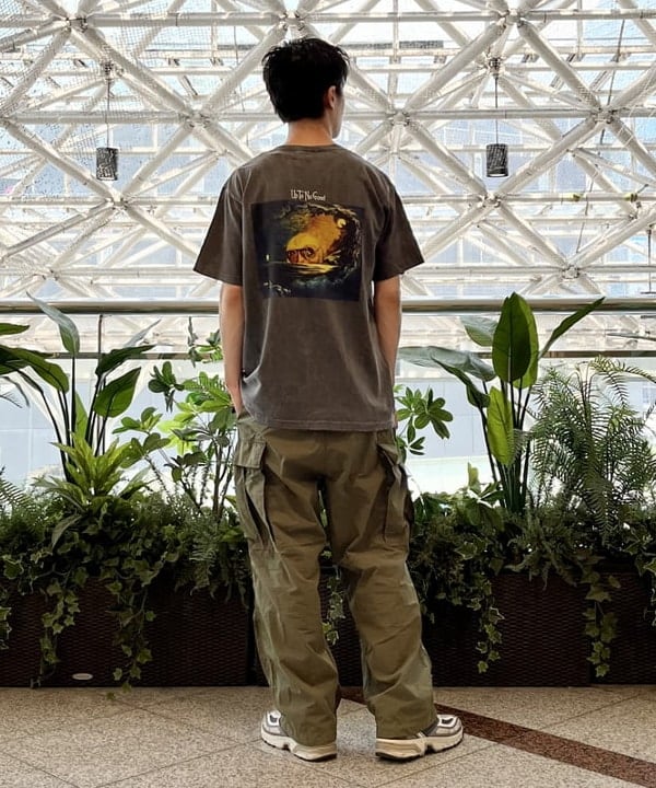 平柳 楓馬さんの「BEAMS WOMEN｜BEAMS / ビッグ 6ポケット カーゴパンツ」を使ったコーディネート