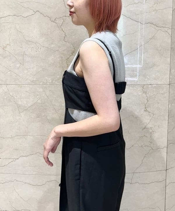 篠崎 香月さんの「BEAMS WOMEN｜PAPYRUS / Candy Wrapper ハンドバッグ スモール」を使ったコーディネート