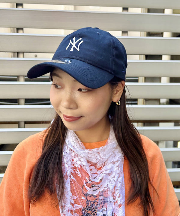 おとむさんの「BEAMS WOMEN｜【別注】BUZZ RICKSON'S / チノパンツ」を使ったコーディネート