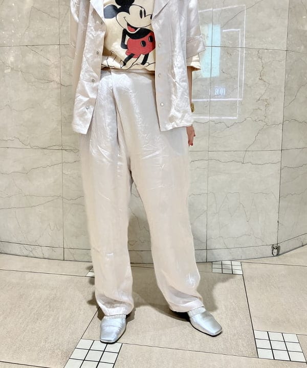 乙藤 侑里さんの「BEAMS WOMEN｜Ray BEAMS / アンクルストラップ パンプス」を使ったコーディネート