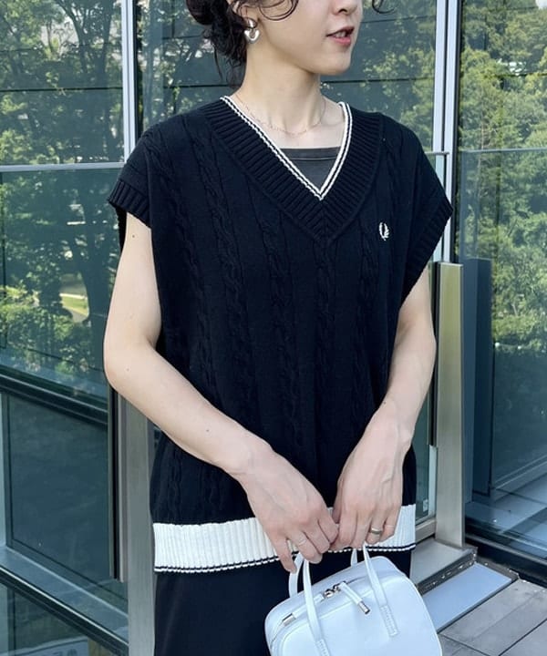 kigoさんの「BEAMS WOMEN｜BEAURE × Ray BEAMS / 別注 スクエア テープ バッグ」を使ったコーディネート