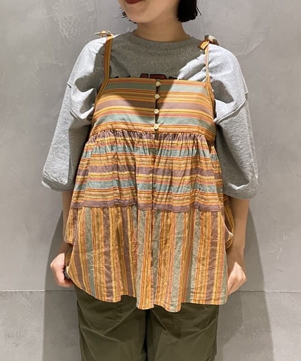 大田 麗未さんの「BEAMS WOMEN｜STANDARD SUPPLY / 別注 Daily Day Pack」を使ったコーディネート