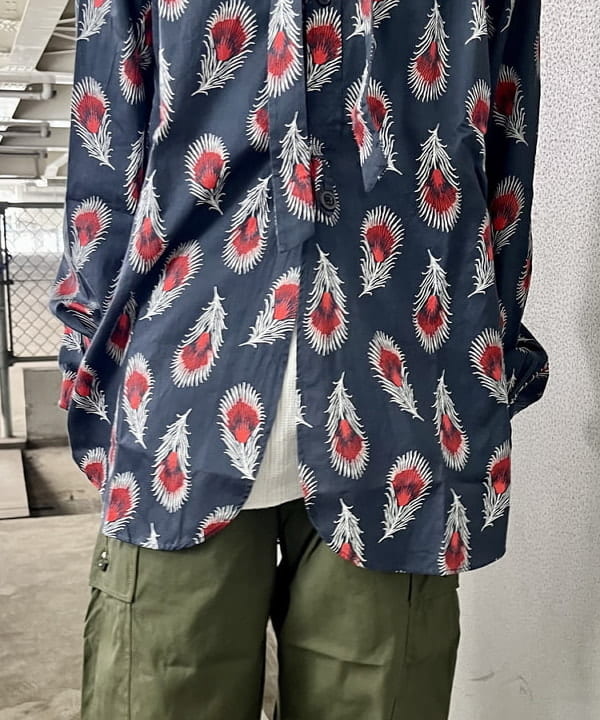 ミナミマリコさんの「BEAMS WOMEN｜【別注】BUZZ RICKSON'S / ポプリン アーミーパンツ」を使ったコーディネート